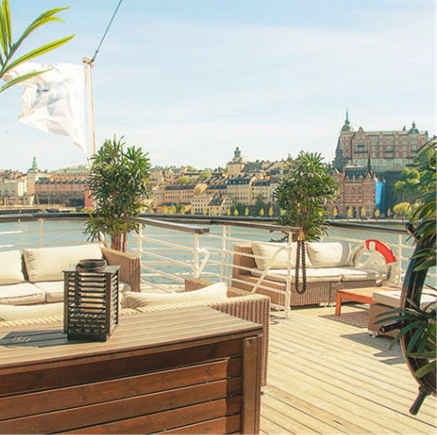 Mälardrottningen Yacht Hotel&restaurant 3* Stockholm