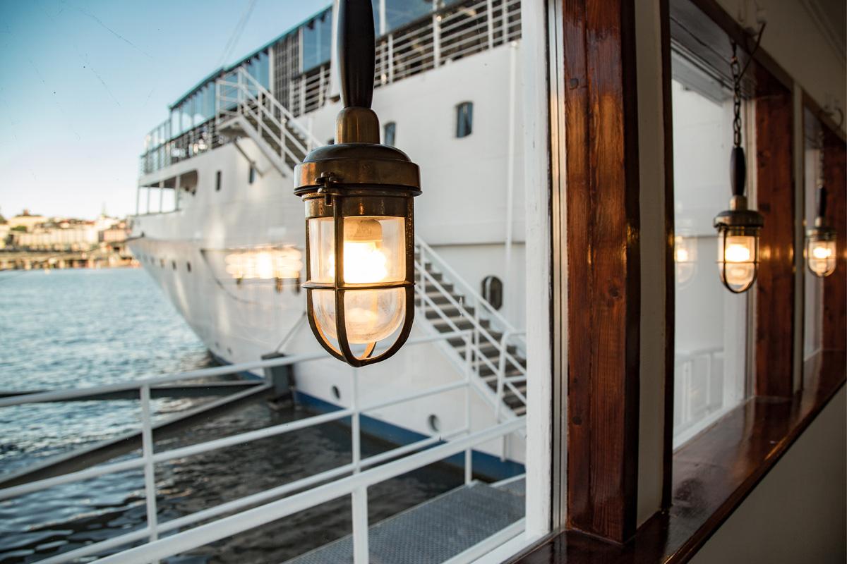 Mälardrottningen Yacht Hotel&restaurant Botel