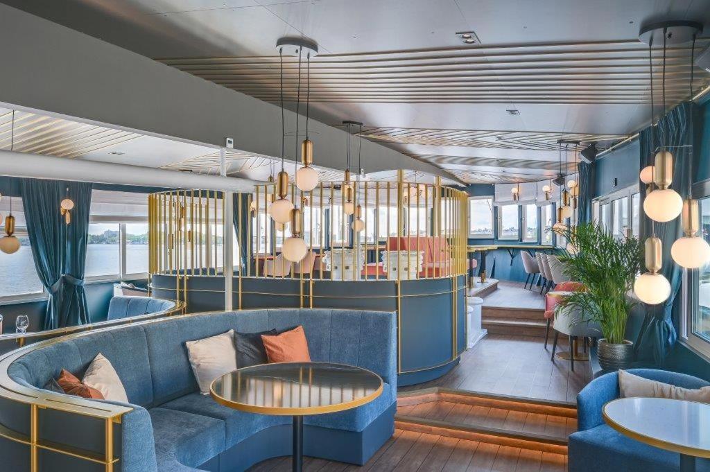 Mälardrottningen Yacht Hotel&restaurant Stockholm