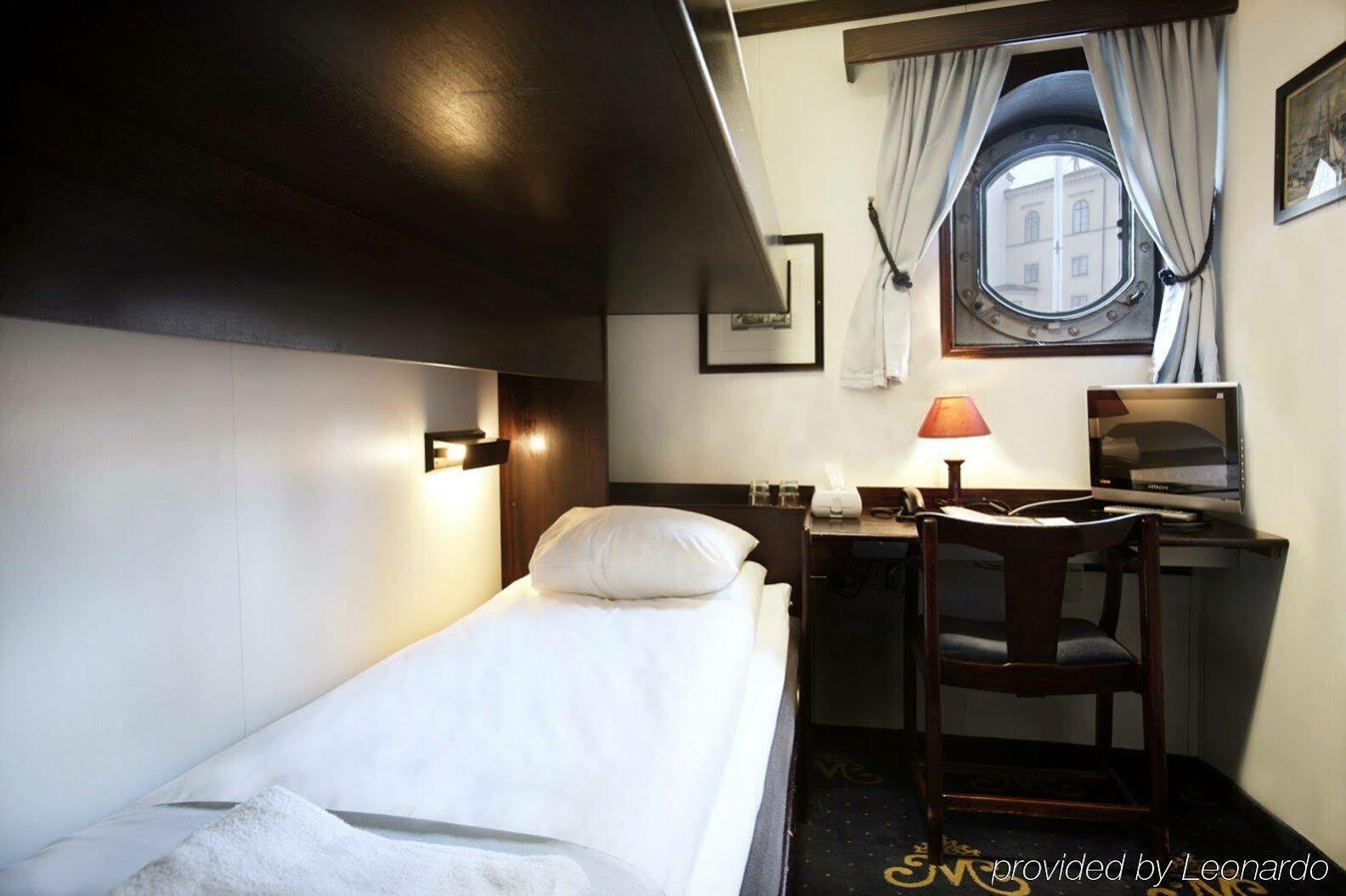 Mälardrottningen Yacht Hotel&restaurant Stockholm