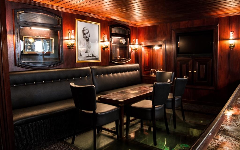 Bateau-hôtel Maelardrottningen Yacht 3*