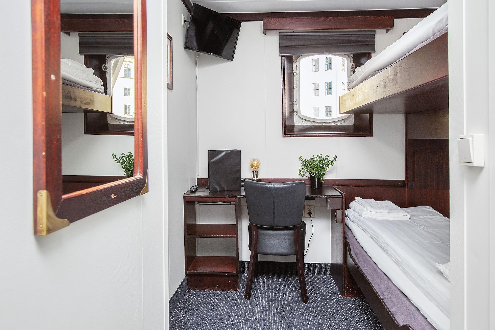 Maelardrottningen Yacht Bateau-hôtel 3*